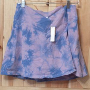 PINK VS ACTIVE CROSS OVER SKIRT.............NWT